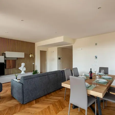 Luxury Apartment